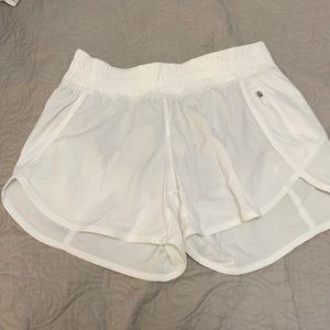 White Tracker Lululemon 4” shorts